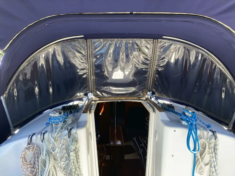 Slide: The Image of Beneteau Oceanis 311 2000 - 10