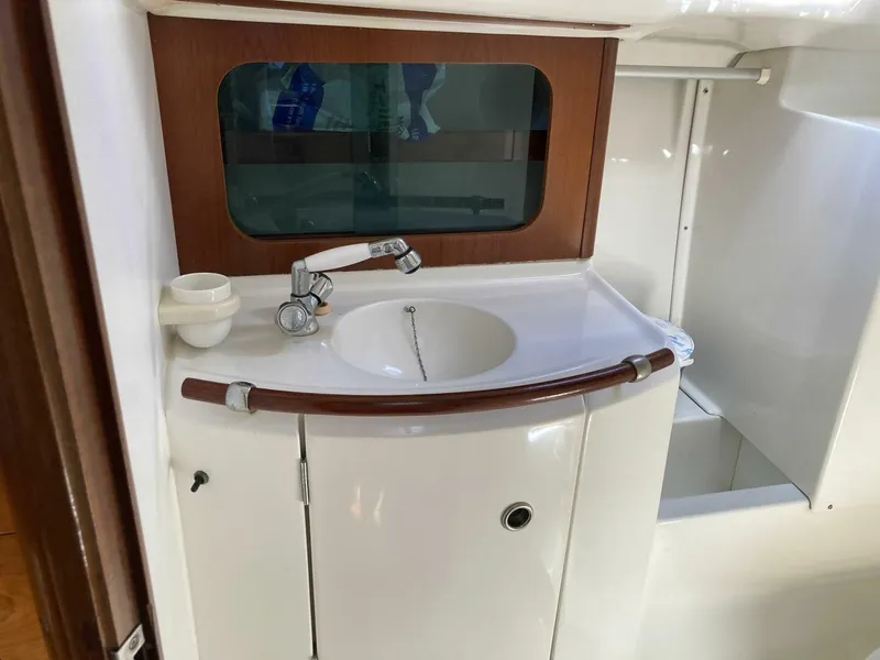 Slide: The Image of Beneteau Oceanis 311 2000 - 21