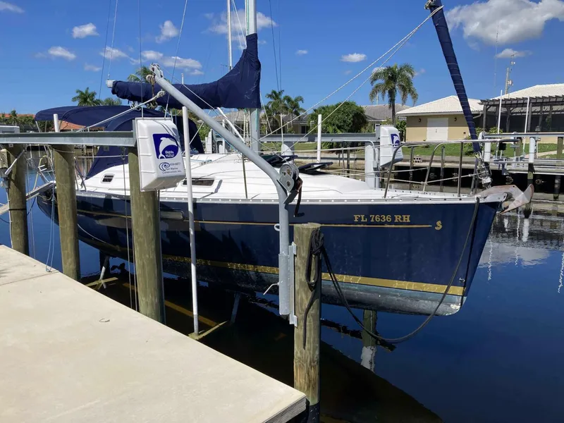 Slide: The Image of Beneteau Oceanis 311 2000 - 3