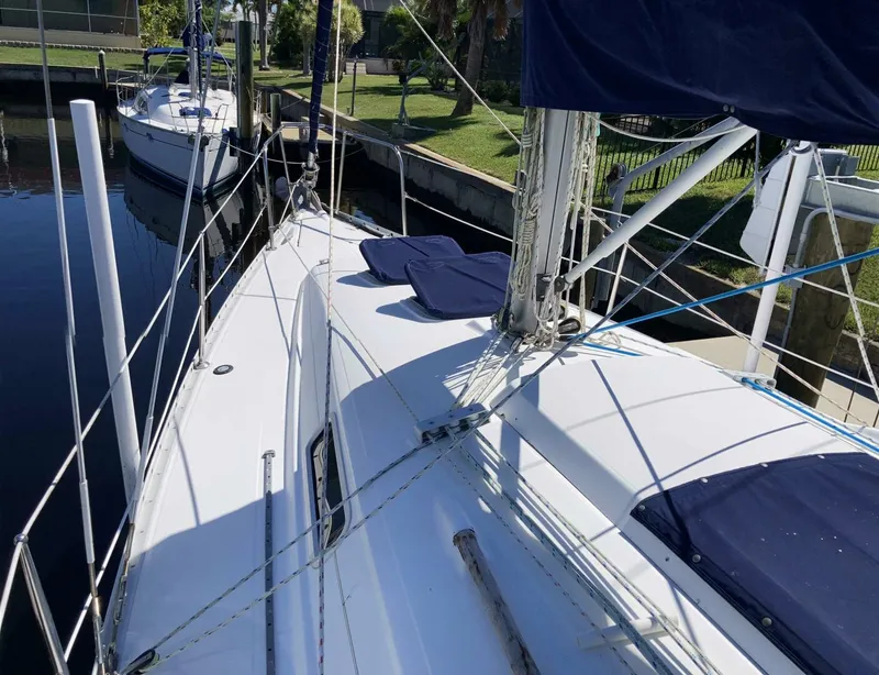 Slide: The Image of Beneteau Oceanis 311 2000 - 5