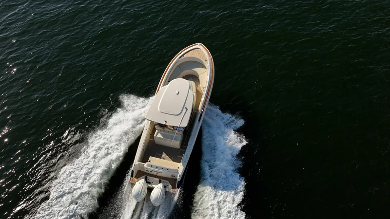 Slide: The Image of Chris-Craft Catalina 34 2020 - 24