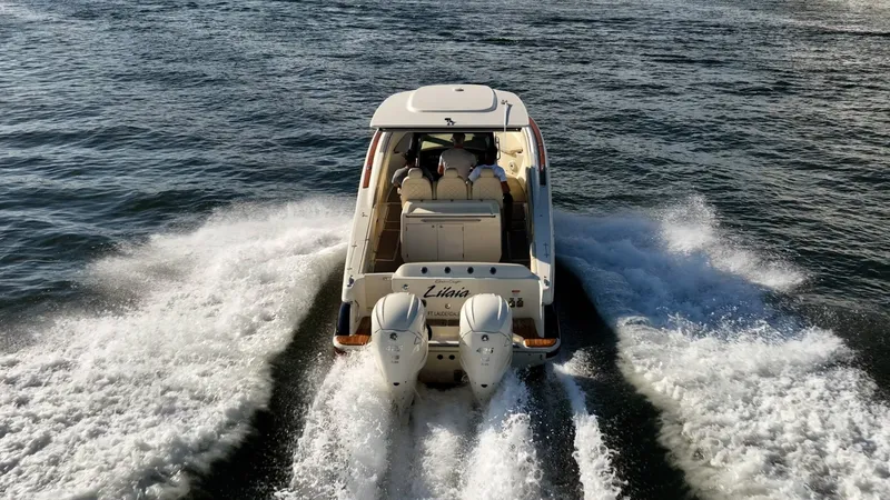 Slide: The Image of Chris-Craft Catalina 34 2020 - 28