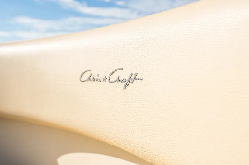 Slide: The Image of Chris-Craft Catalina 34 2020 - 29
