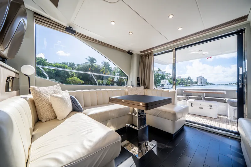 Slide: The Image of Azimut 50 FLY 2022 - 23