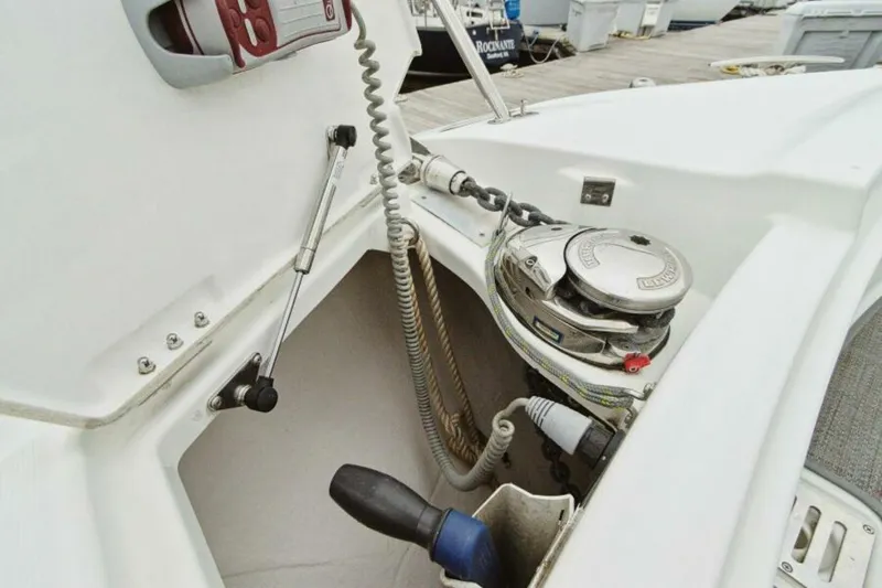 Slide: The Image of Jeanneau Leader 10.5 2022 - 23