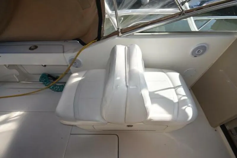 Slide: The Image of Sea Ray 290 Amberjack 2002 - 16