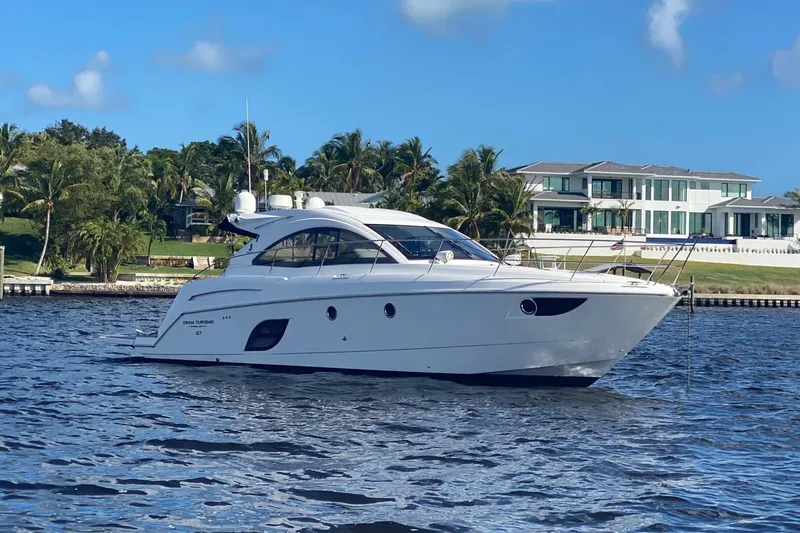 Slide: The Image of Beneteau Gran Turismo 44 2014 - 25