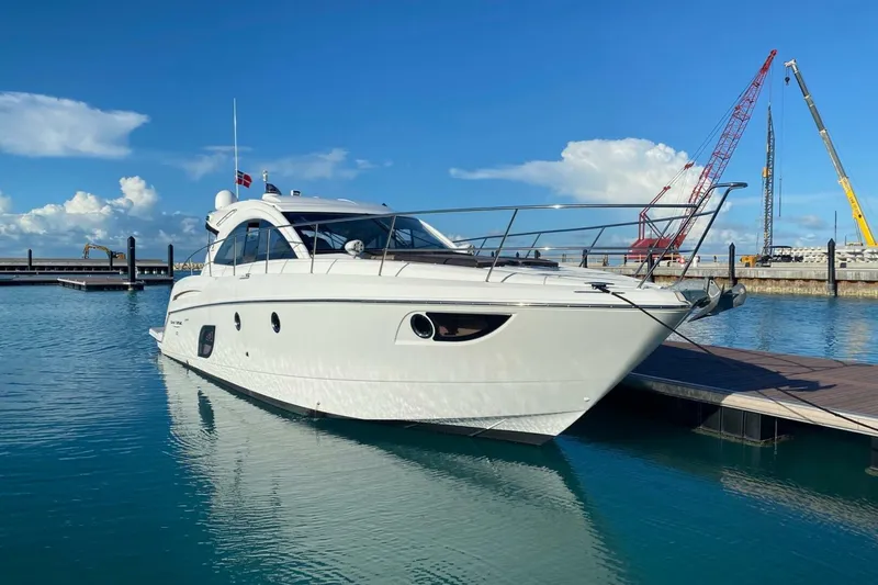 Slide: The Image of Beneteau Gran Turismo 44 2014 - 9