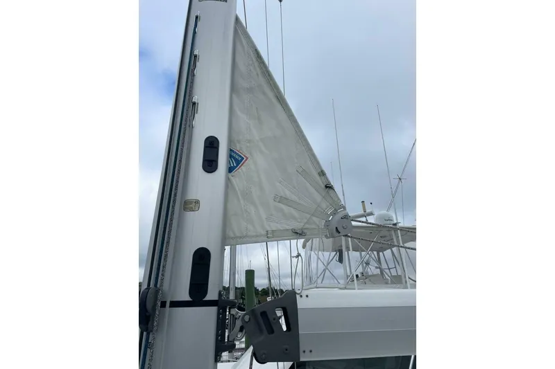 Slide: The Image of Beneteau Sense 57 2017 - 17