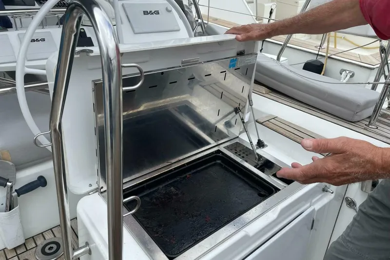 Slide: The Image of Beneteau Sense 57 2017 - 27