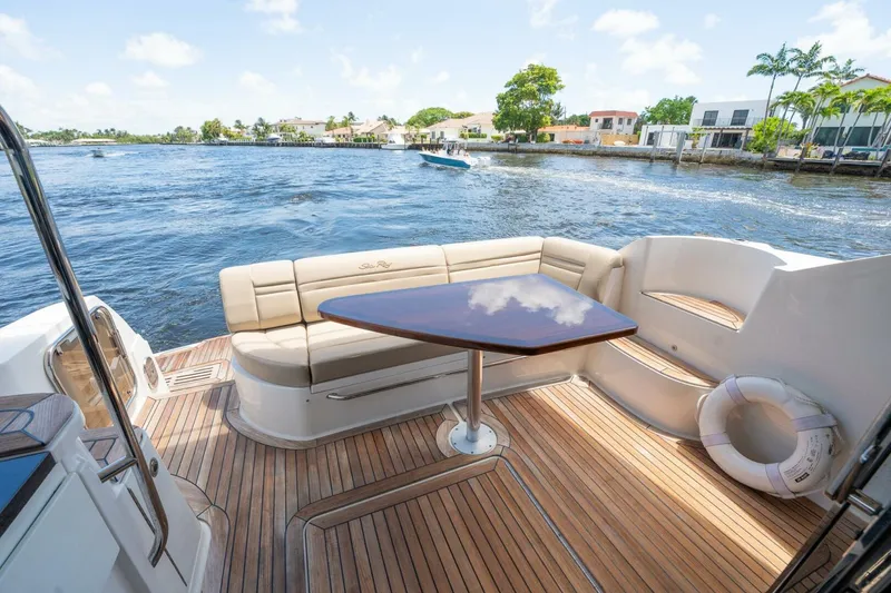 Slide: The Image of Sea Ray 510 Fly 2016 - 13