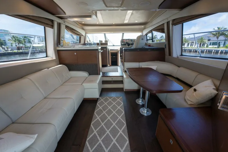 Slide: The Image of Sea Ray 510 Fly 2016 - 14