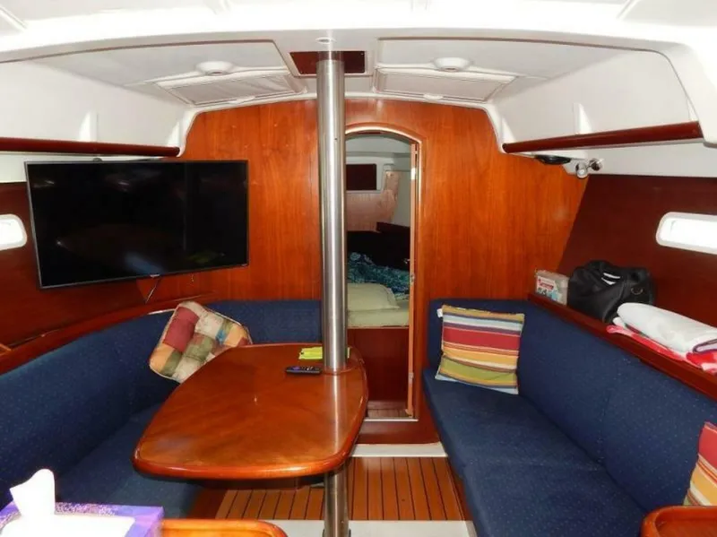 Slide: The Image of Beneteau 373 2004 - 2