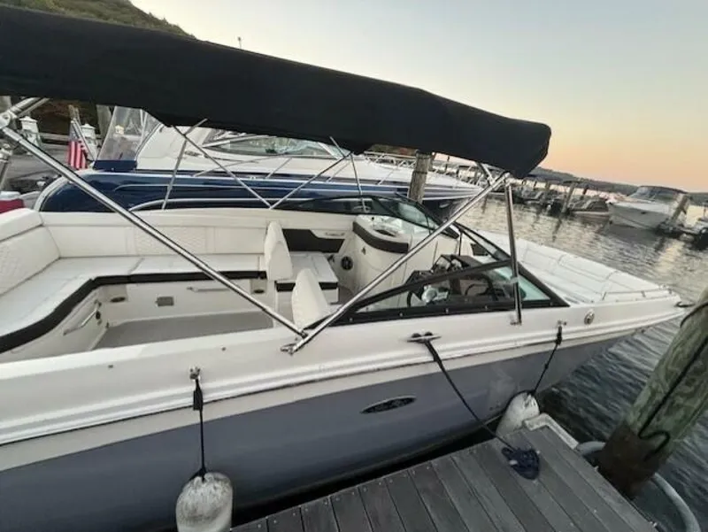 The Image of Sea Ray SDX 270 2019 - 0