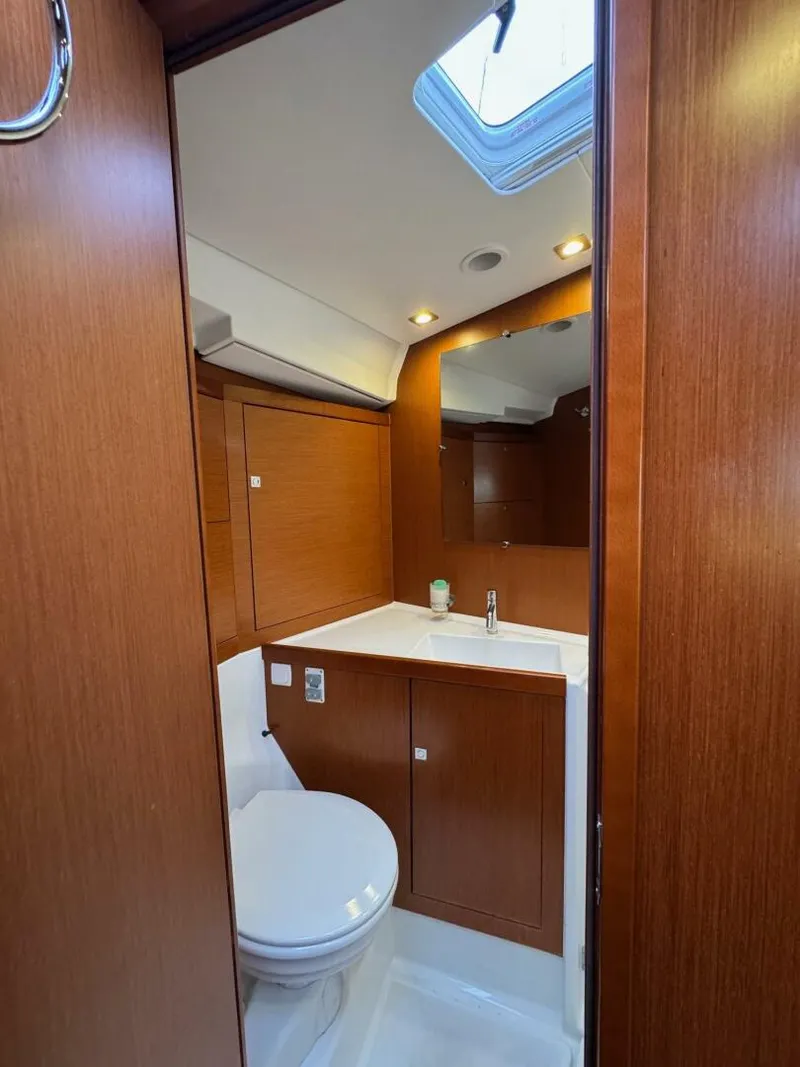 Slide: The Image of Beneteau Oceanis 45 2017 - 57