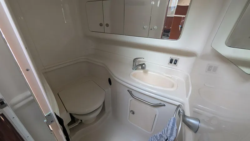 Slide: The Image of Sea Ray 340 Sundancer Sportsman 2008 - 15
