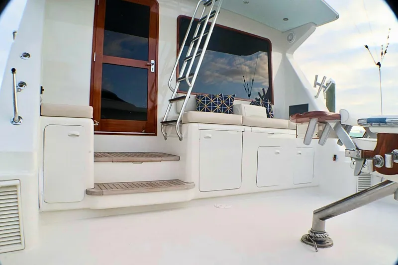 Slide: The Image of Donzi 73 Sport Yacht 2001 - 3