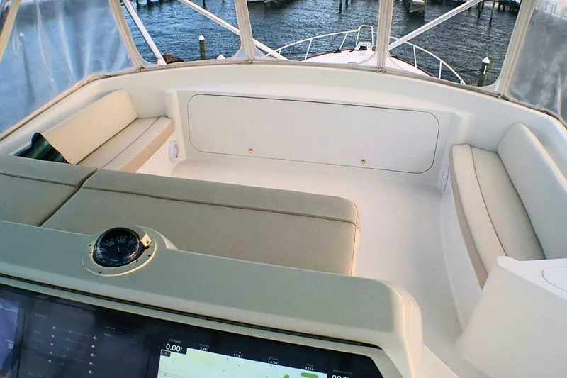 Slide: The Image of Donzi 73 Sport Yacht 2001 - 58