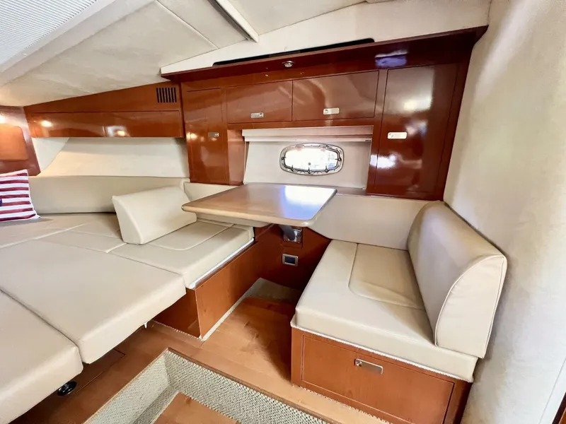 Slide: The Image of Sea Ray 310 SunDancer 2012 - 11