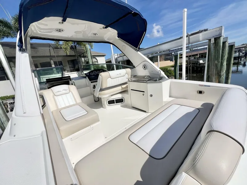 Slide: The Image of Sea Ray 310 SunDancer 2012 - 5
