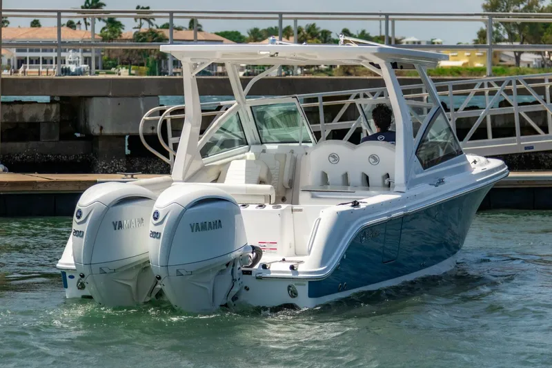 Slide: The Image of Edgewater 262CX 2025 - 5
