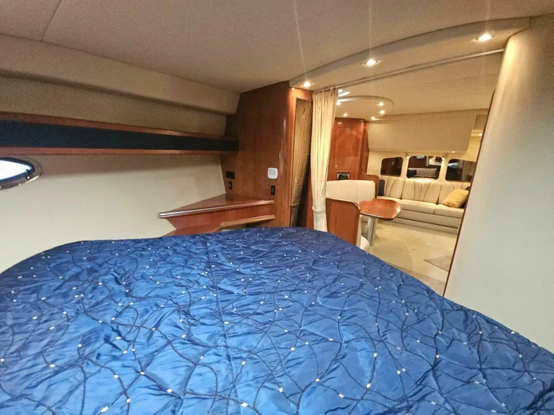 Slide: The Image of Cruisers 370 Express 2004 - 19