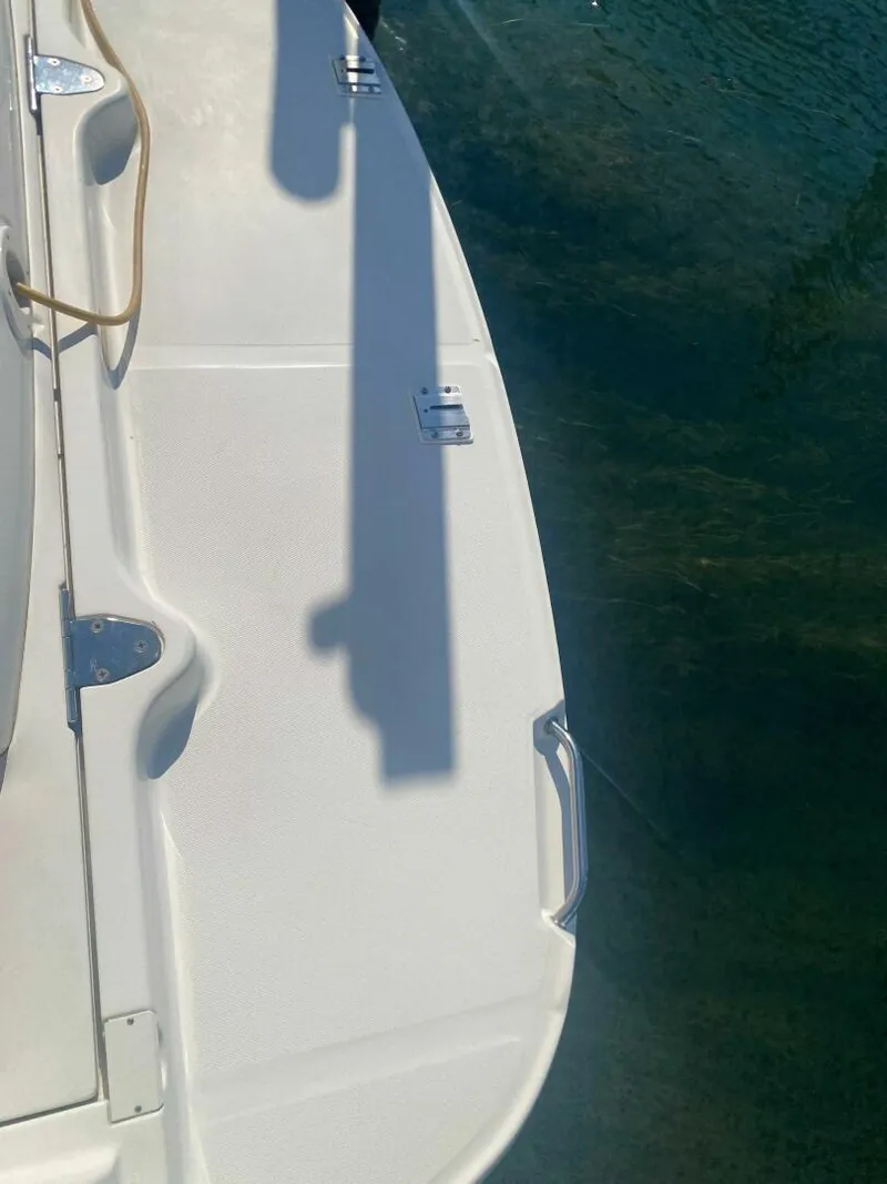 Slide: The Image of Sea Ray 340 Sundancer 2003 - 10