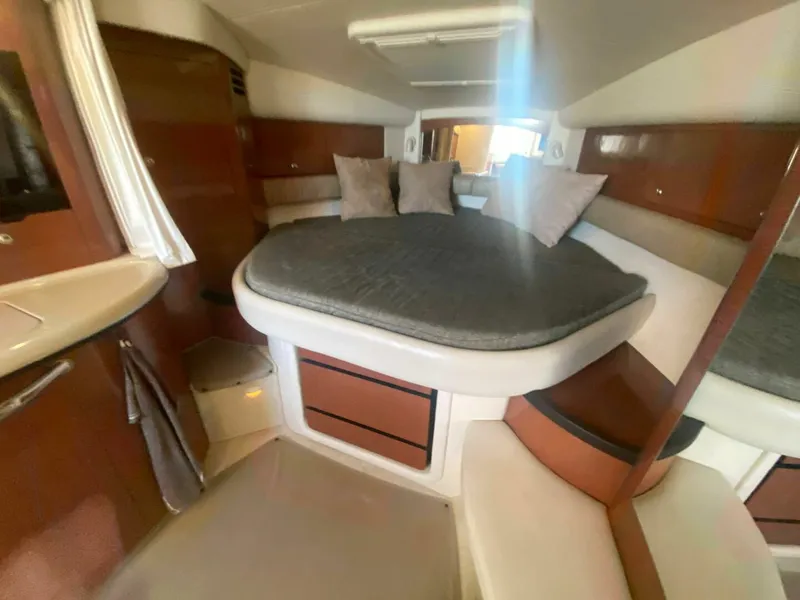 Slide: The Image of Sea Ray 340 Sundancer 2003 - 28