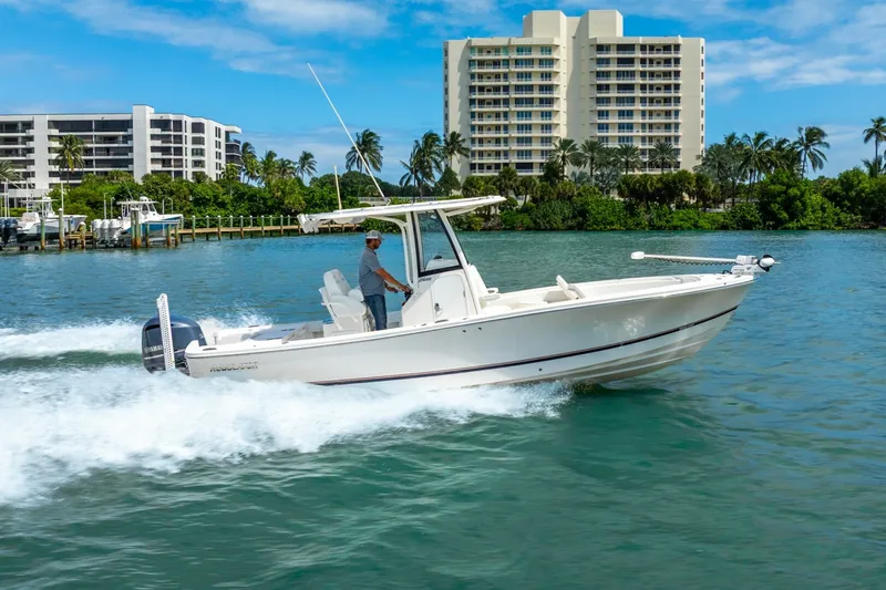 The Image of Regulator Marine 26XO 2021 - 0