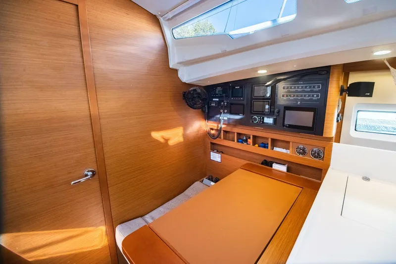 Slide: The Image of Jeanneau Sun Odyssey 440 2022 - 18