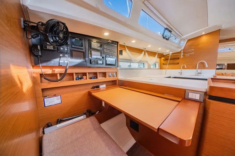 Slide: The Image of Jeanneau Sun Odyssey 440 2022 - 19