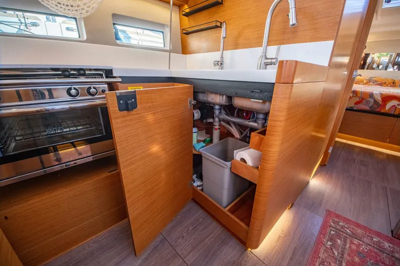 Slide: The Image of Jeanneau Sun Odyssey 440 2022 - 29