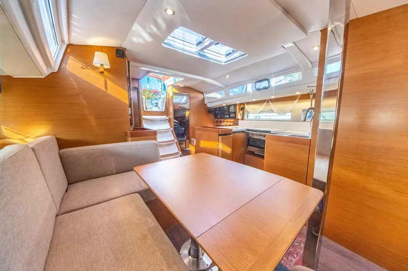 Slide: The Image of Jeanneau Sun Odyssey 440 2022 - 42