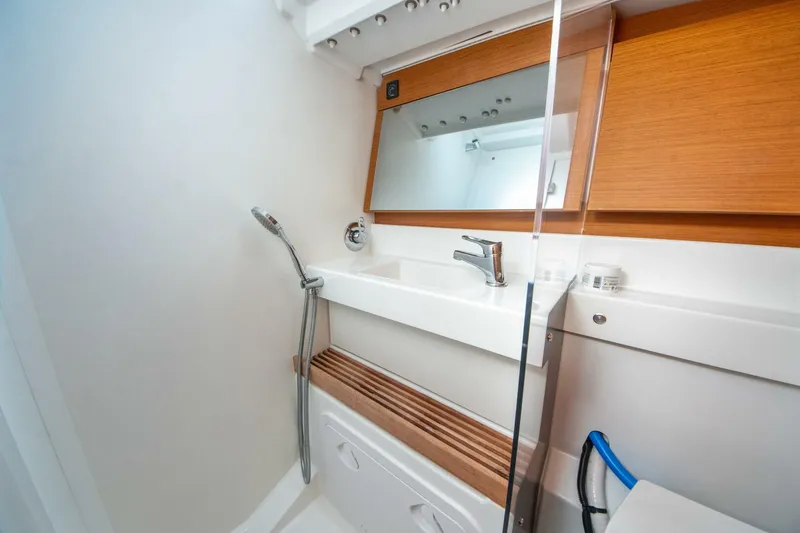 Slide: The Image of Jeanneau Sun Odyssey 440 2022 - 64