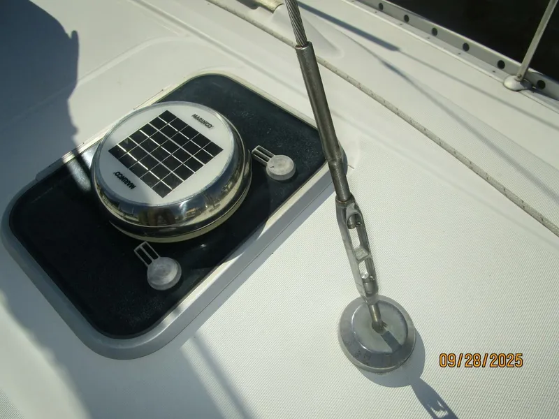 Slide: The Image of Beneteau Oceanis 381 1998 - 19