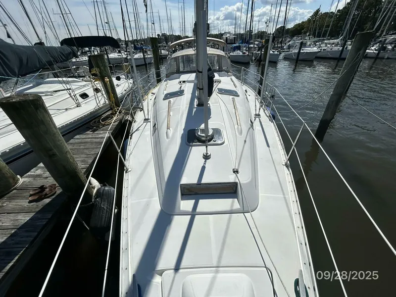 Slide: The Image of Beneteau Oceanis 381 1998 - 9