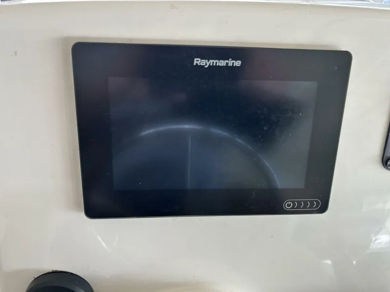 Slide: The Image of Boston Whaler 2020 - 12