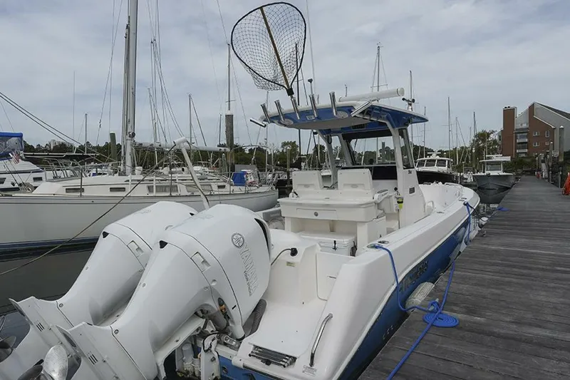 Slide: The Image of Everglades 295 Center Console 2015 - 4