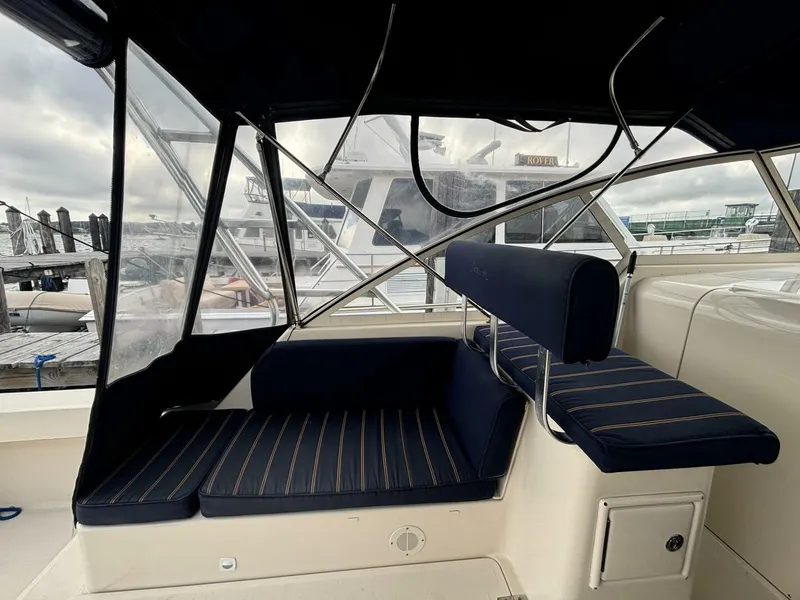 Slide: The Image of Mainship Pilot 34 Rum Runner II 2005 - 10