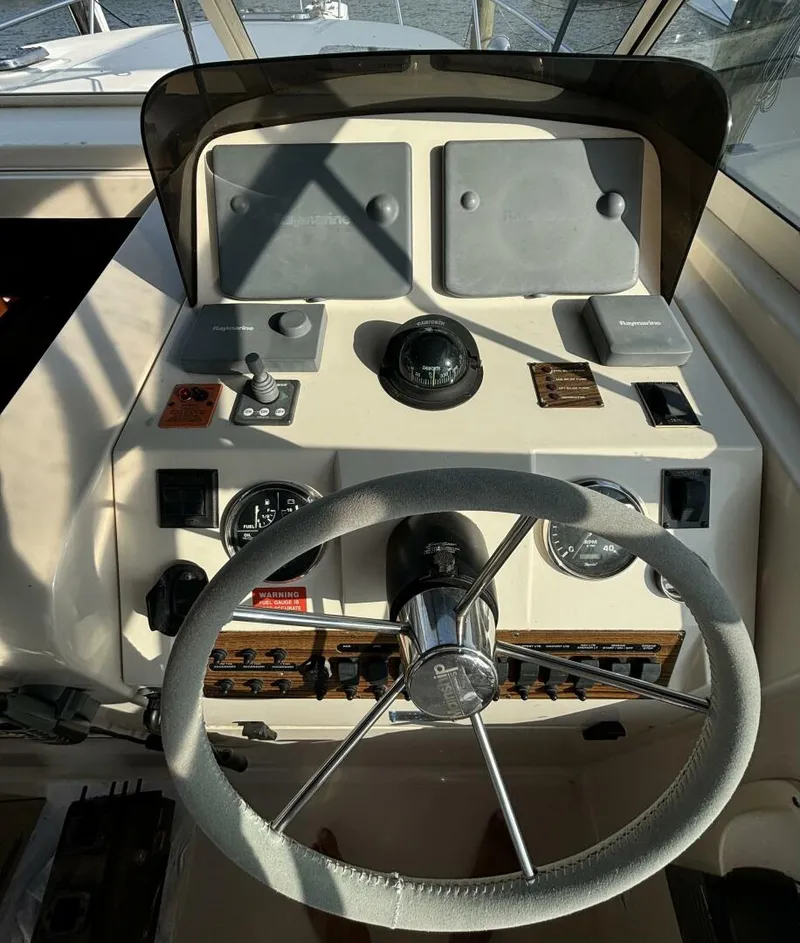 Slide: The Image of Mainship Pilot 34 Rum Runner II 2005 - 13
