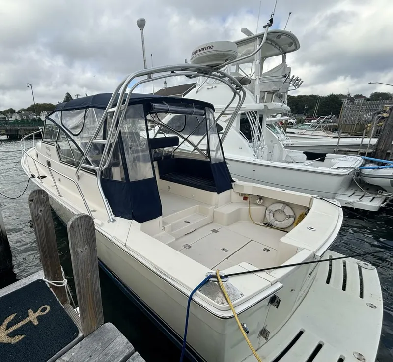 Slide: The Image of Mainship Pilot 34 Rum Runner II 2005 - 2