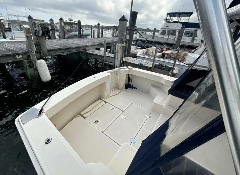 Slide: The Image of Mainship Pilot 34 Rum Runner II 2005 - 8