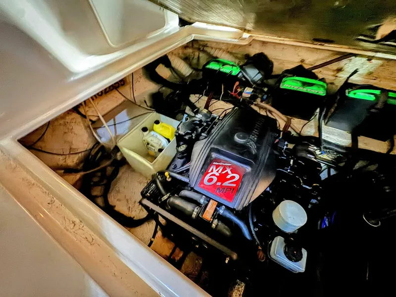 Slide: The Image of Rinker 342 Fiesta Vee 2002 - 34