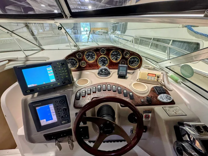 Slide: The Image of Rinker 342 Fiesta Vee 2002 - 6