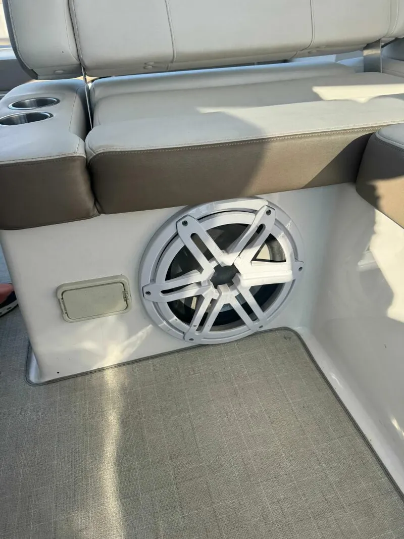 Slide: The Image of Regal 35 Sport Coupe 2016 - 21