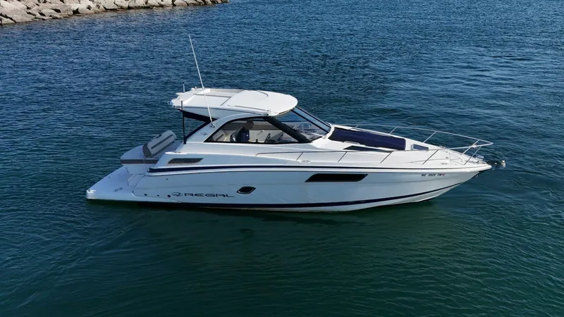 Slide: The Image of Regal 35 Sport Coupe 2016 - 7