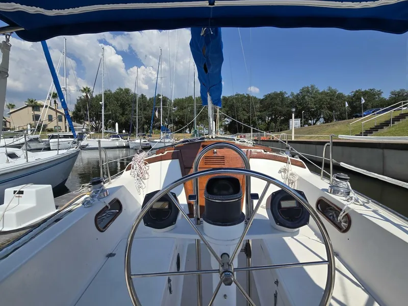 Slide: The Image of Catalina Tall Rig 1986 - 17