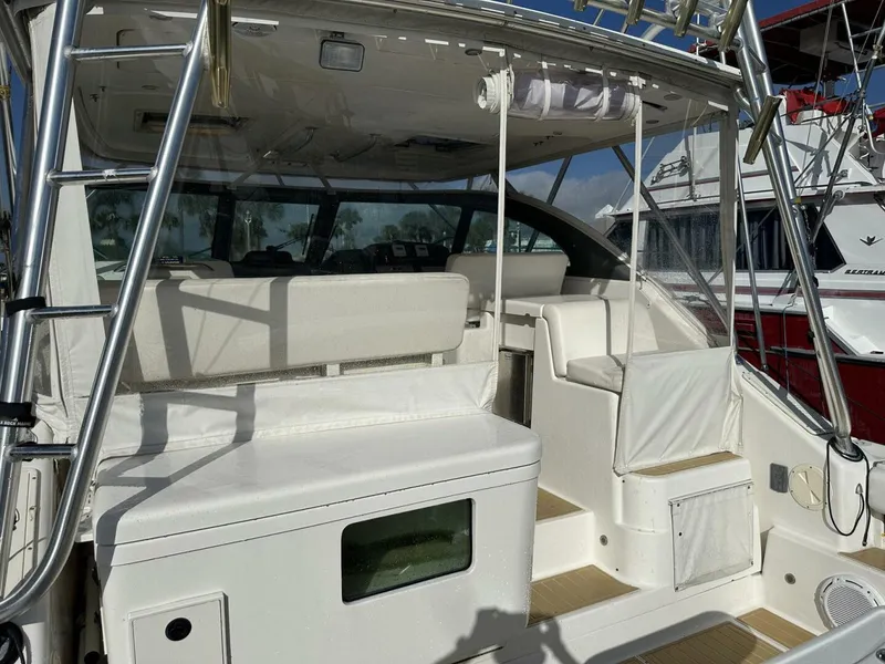Slide: The Image of Pursuit 3800 Express 2004 - 15