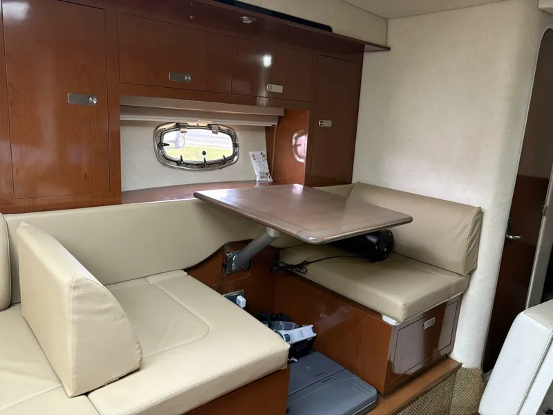 Slide: The Image of Sea Ray 310 Sundancer 2012 - 22