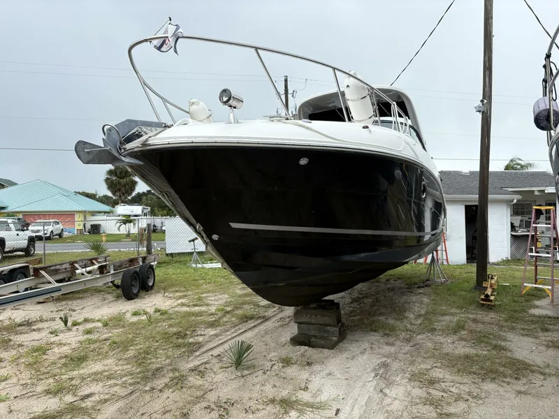 Slide: The Image of Sea Ray 310 Sundancer 2012 - 3